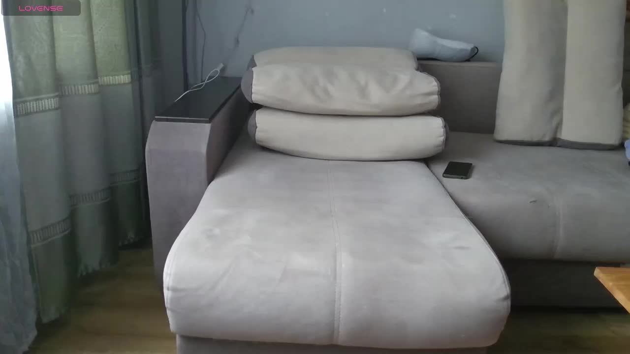 Milaa1998 Live Sex December 14, 2025