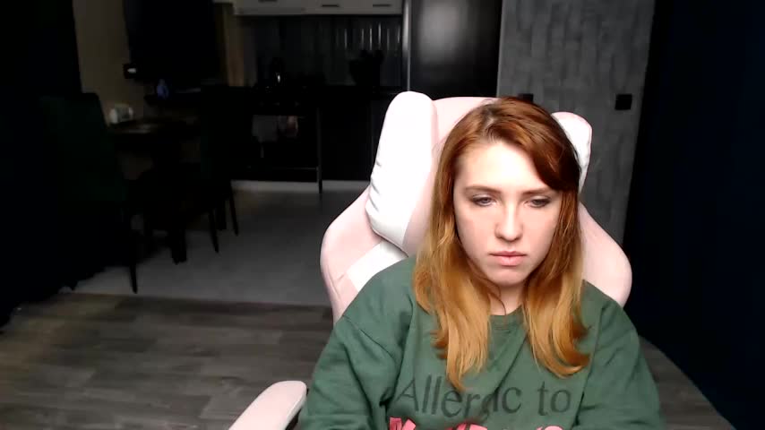 Reginasmilee Live Sex December 17, 2025