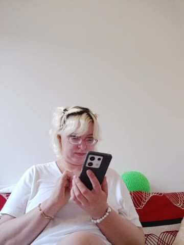 Vika211 Live Sex December 17, 2025