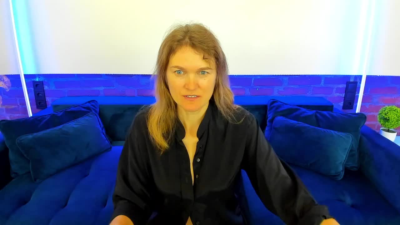 Annabel-xxx Live Sex December 18, 2025