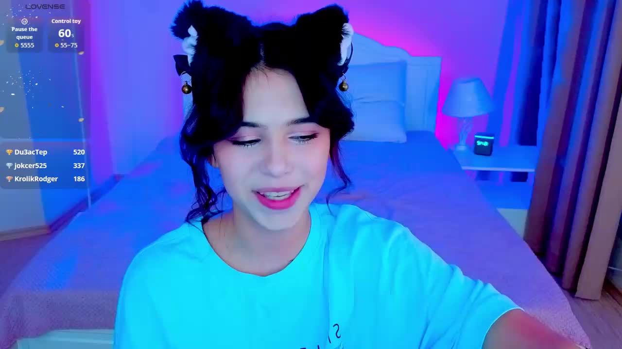 CoralineJones Live Sex December 17, 2025