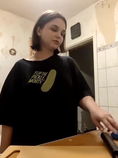 Kikki Live Sex December 12, 2025