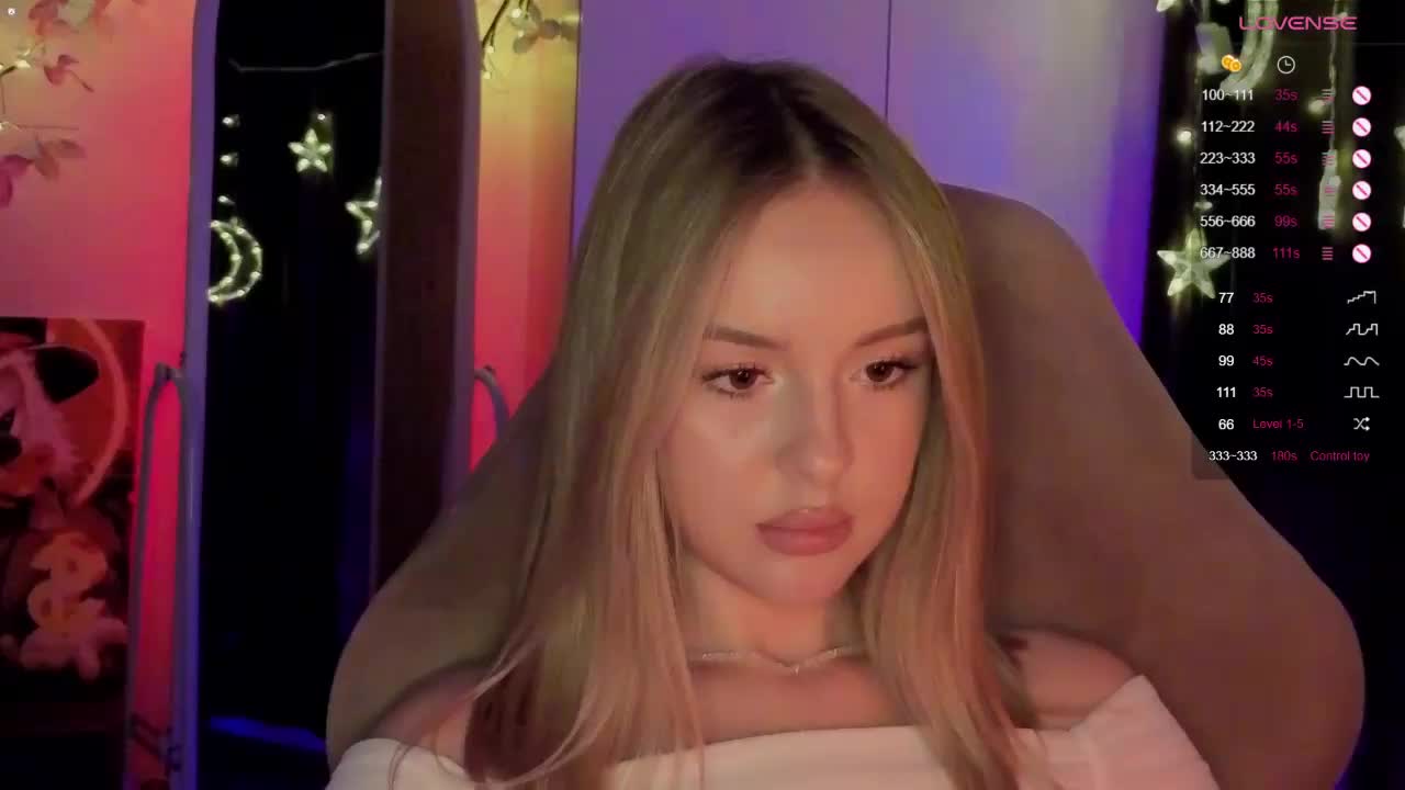 Nestyzz Live Sex December 17, 2025