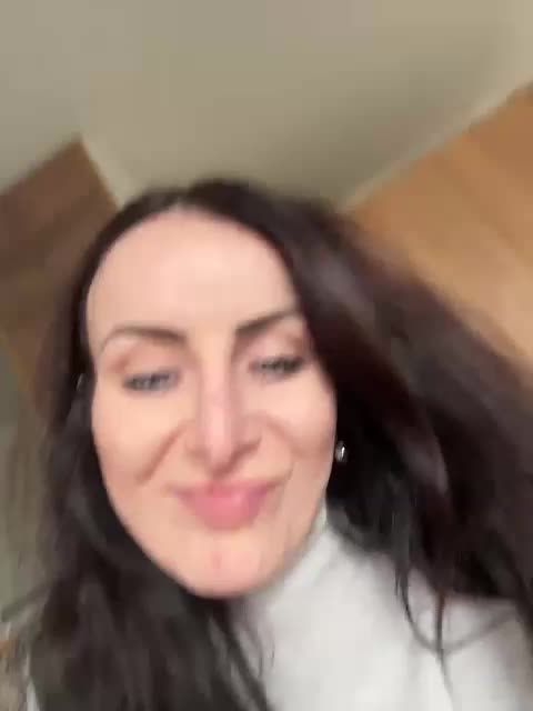 _FuckMeNow_ Live Sex December 17, 2025