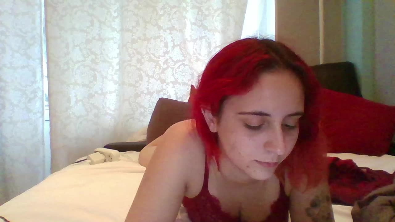 Hotredhead01 Live Sex December 13, 2025