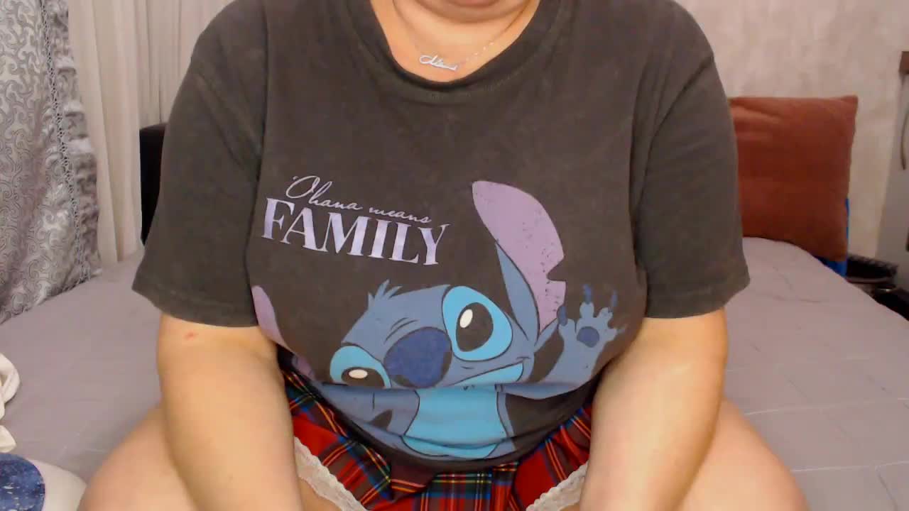 unshavenVi Live Sex December 14, 2025