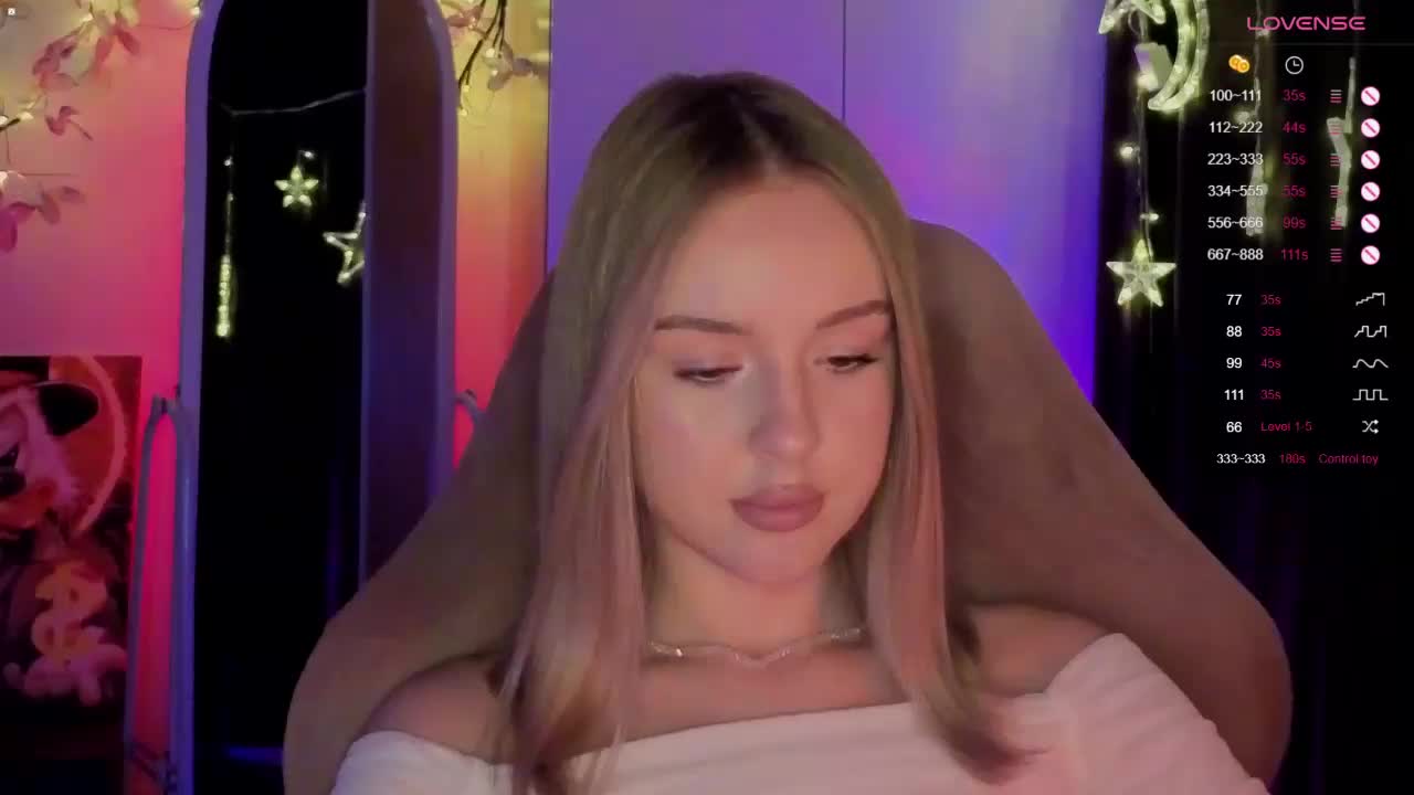 Nestyzz Live Sex December 17, 2025