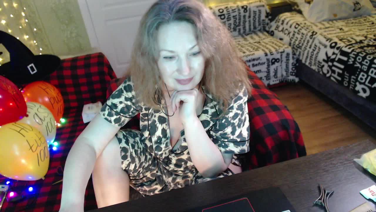 MeganIris Live Sex December 14, 2025