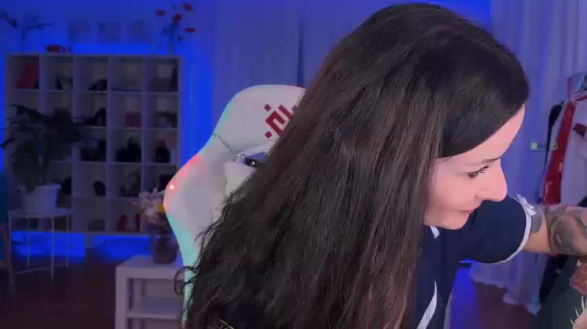 _FuckMeNow_ Live Sex December 17, 2025