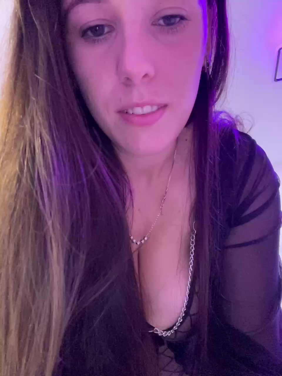 Potifays Live Sex December 14, 2025