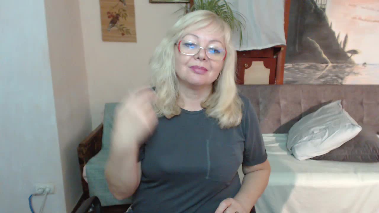 EvelynLoveShy Live Sex December 17, 2025