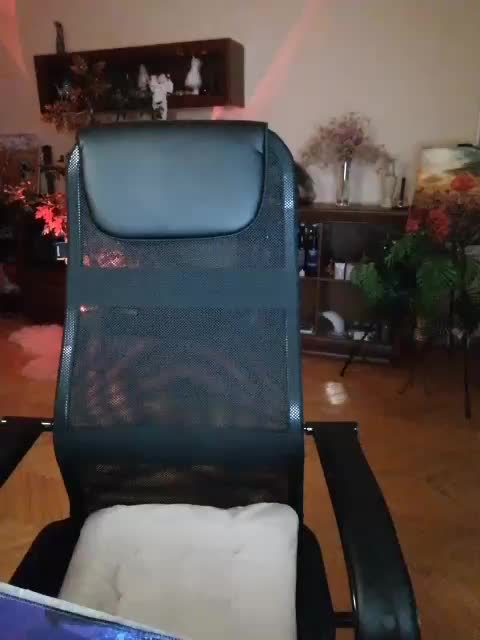 JuliaHesperaks Live Sex December 13, 2025