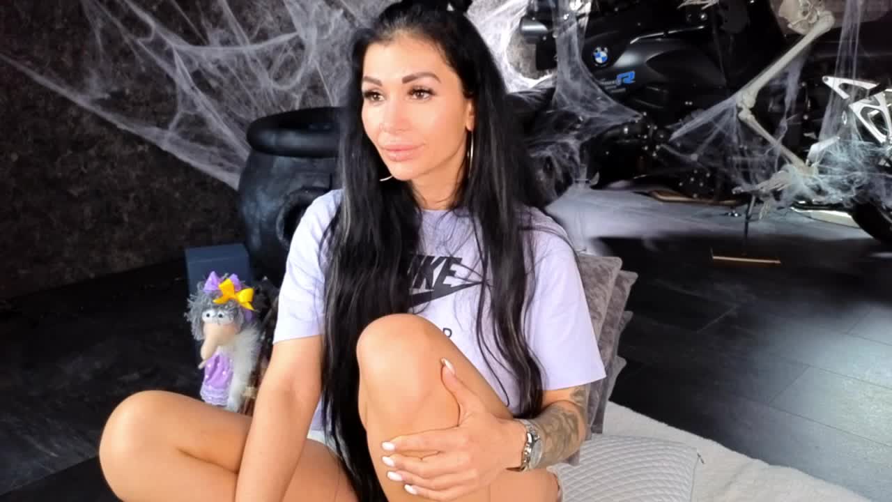 -BABAYAGA- Live Sex December 17, 2025