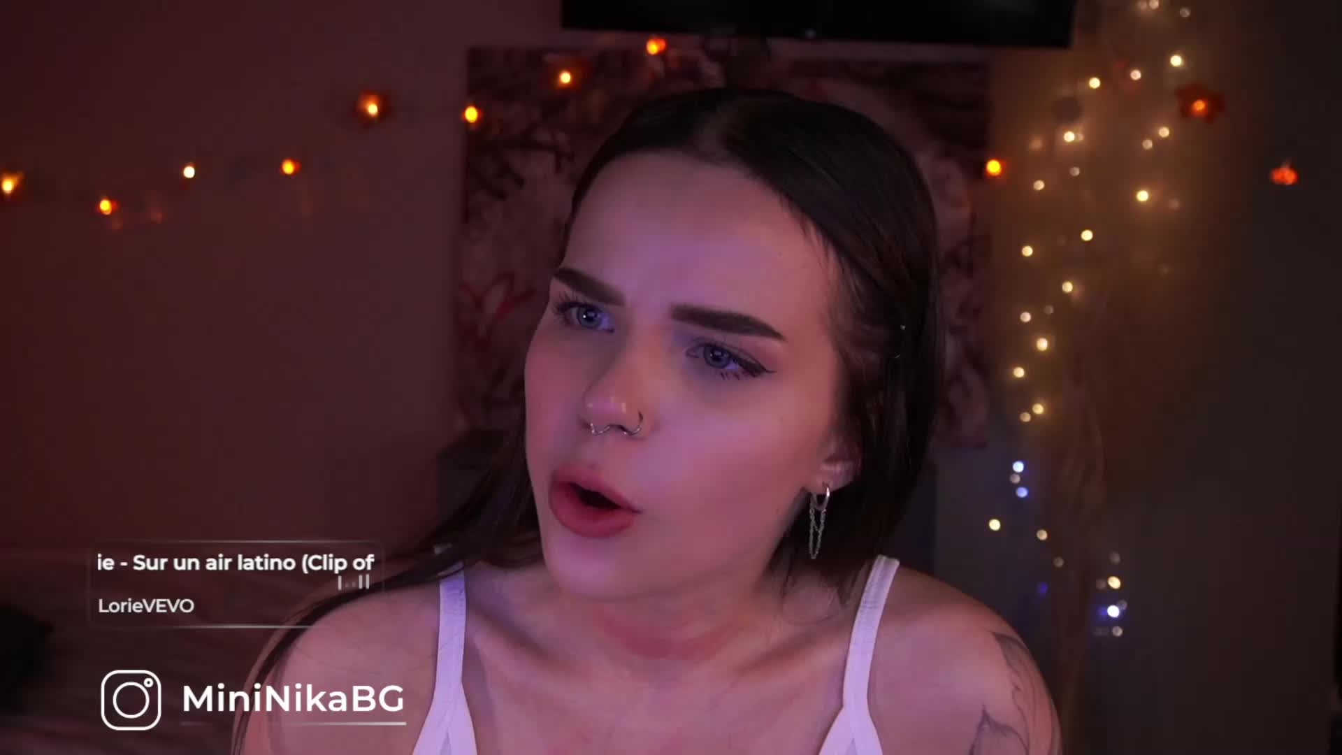 MiniNika Live Sex December 14, 2025