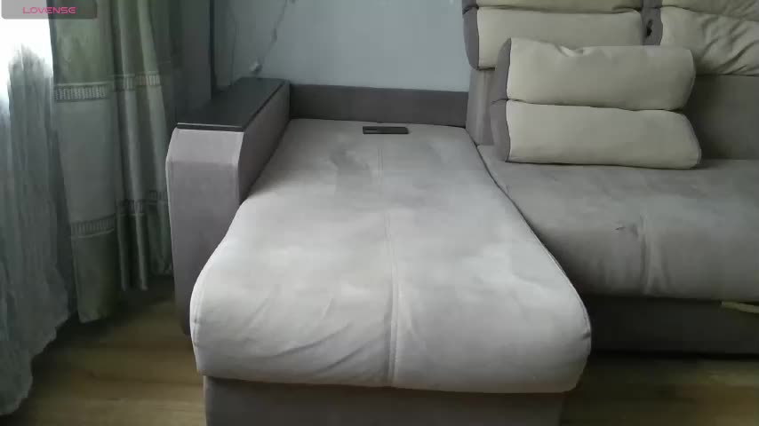 Milaa1998 Live Sex December 14, 2025