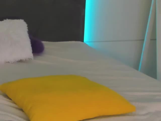 HollyTaillor Live Sex December 14, 2025