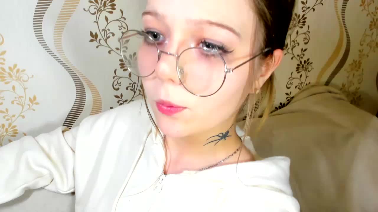 MelMooon Live Sex December 13, 2025