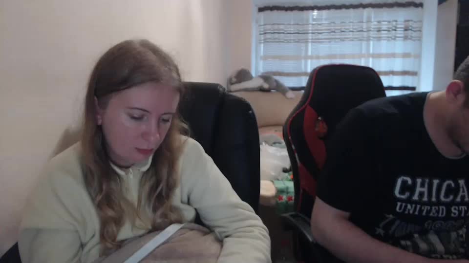 jenisandpeter Live Sex December 18, 2025