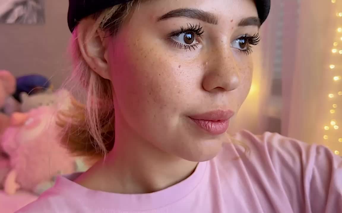 dikidii Live Sex December 12, 2025