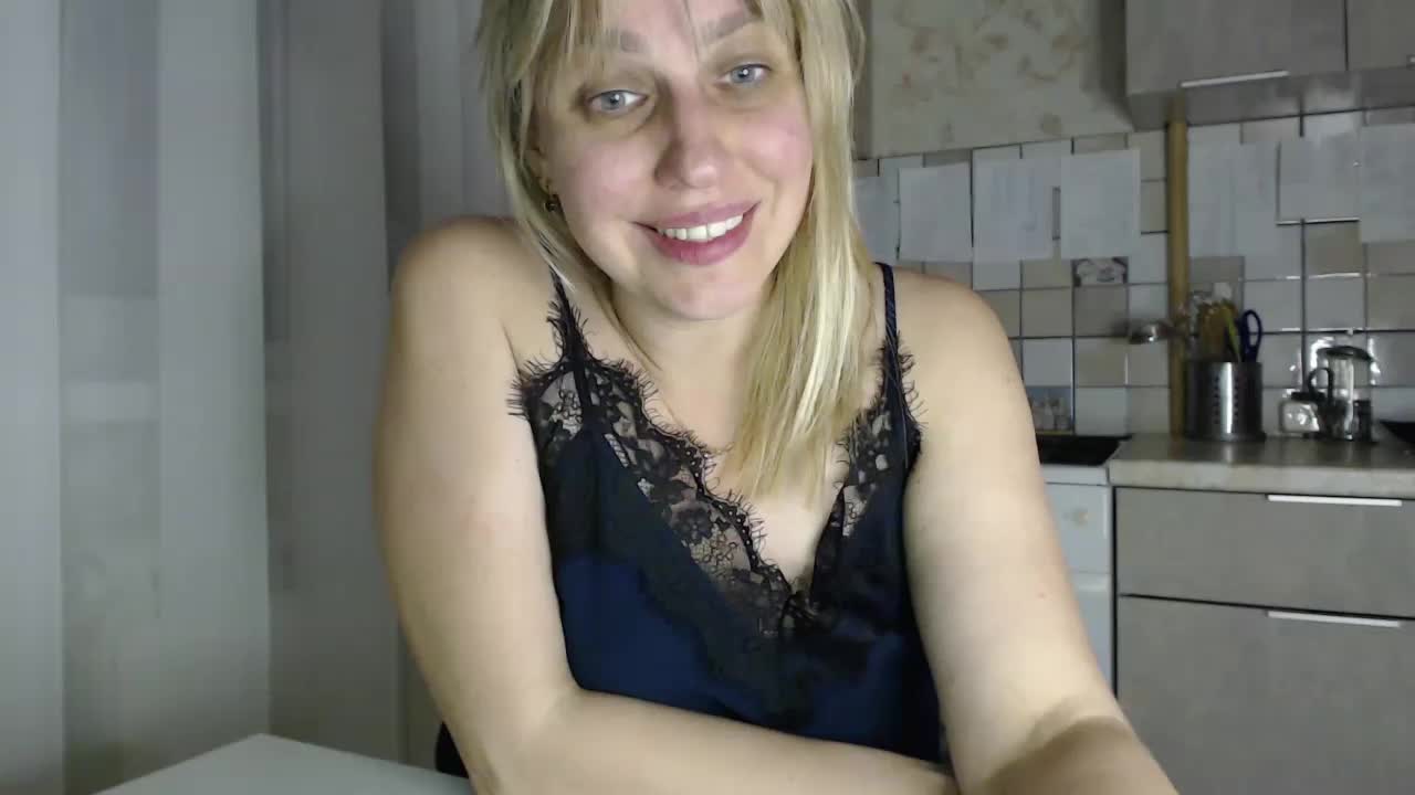 Karmella Live Sex December 13, 2025