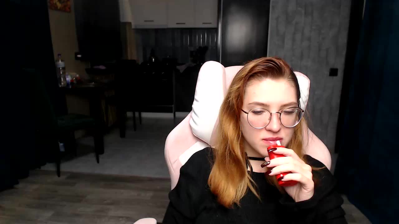 Regimasmile Live Sex December 13, 2025