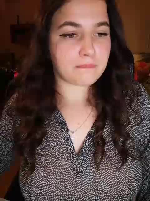 JuliaHesperaks Live Sex December 13, 2025