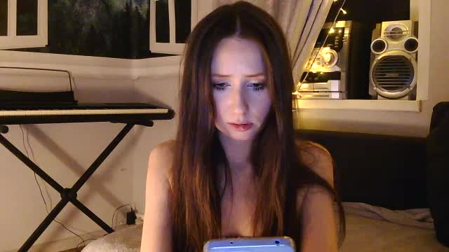 Emily_Silence Live Sex December 12, 2025
