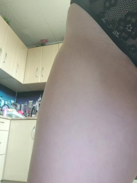 KOTENOCHEK27 Live Sex December 17, 2025