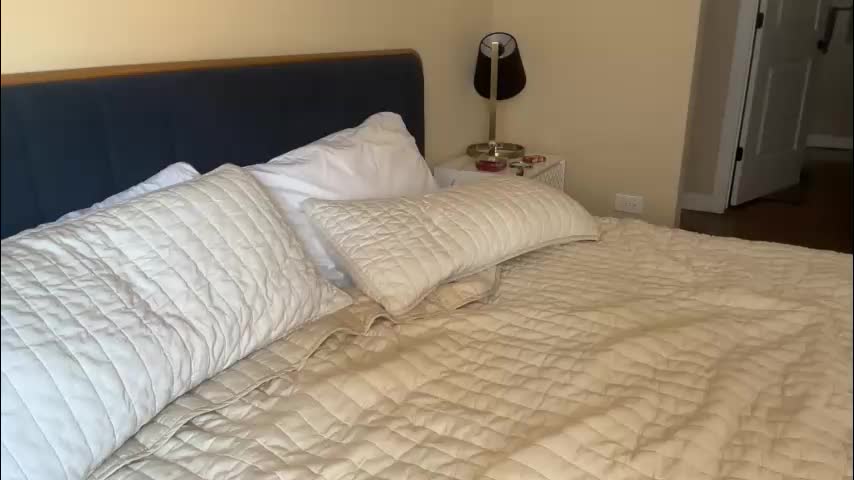 officiallyonlytams Live Sex December 17, 2025