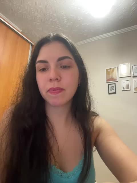 Vika19981 Live Sex December 14, 2025