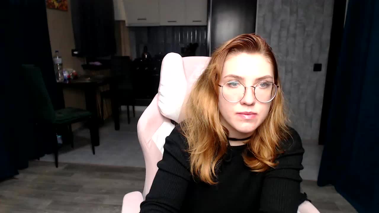 Regimasmile Live Sex December 13, 2025