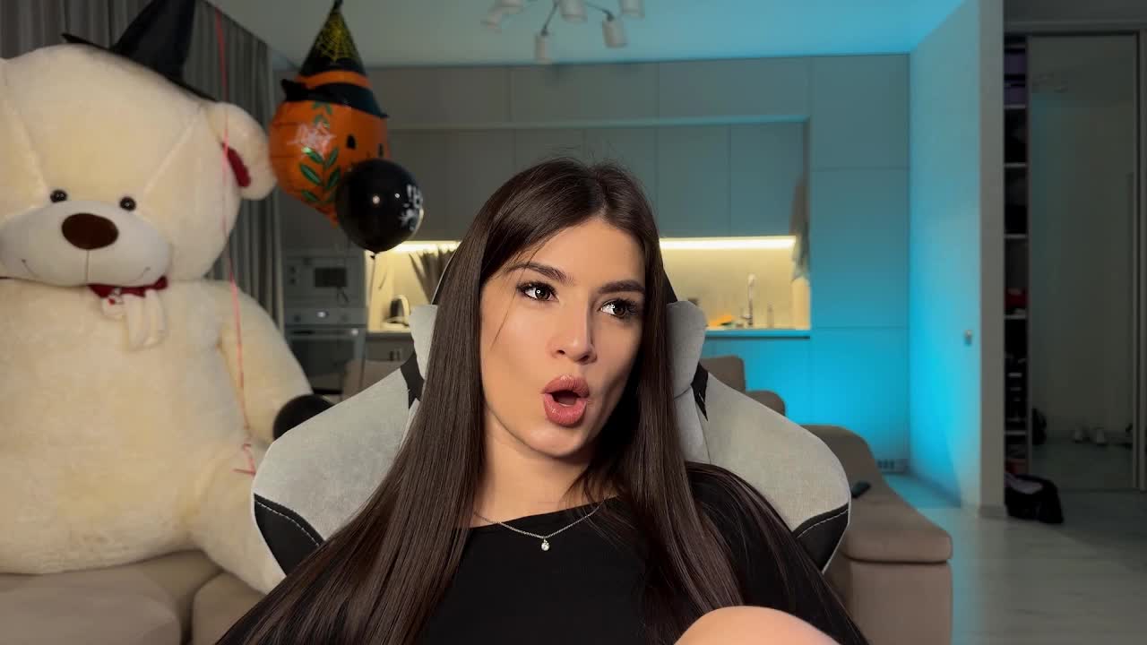 Sofi-Mi Live Sex December 17, 2025