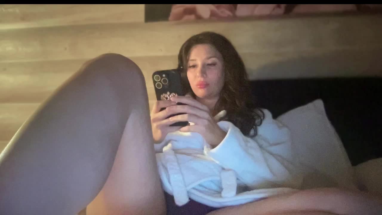 Melissa222Femdom Live Sex December 14, 2025