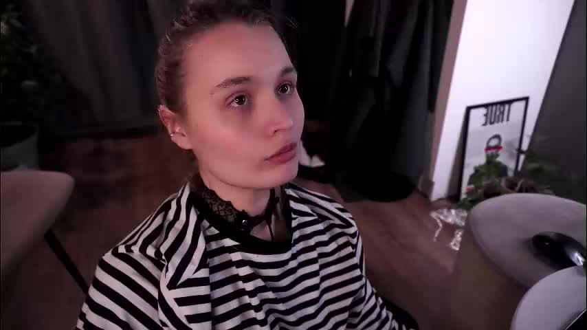 lisa_schiele Live Sex December 13, 2025