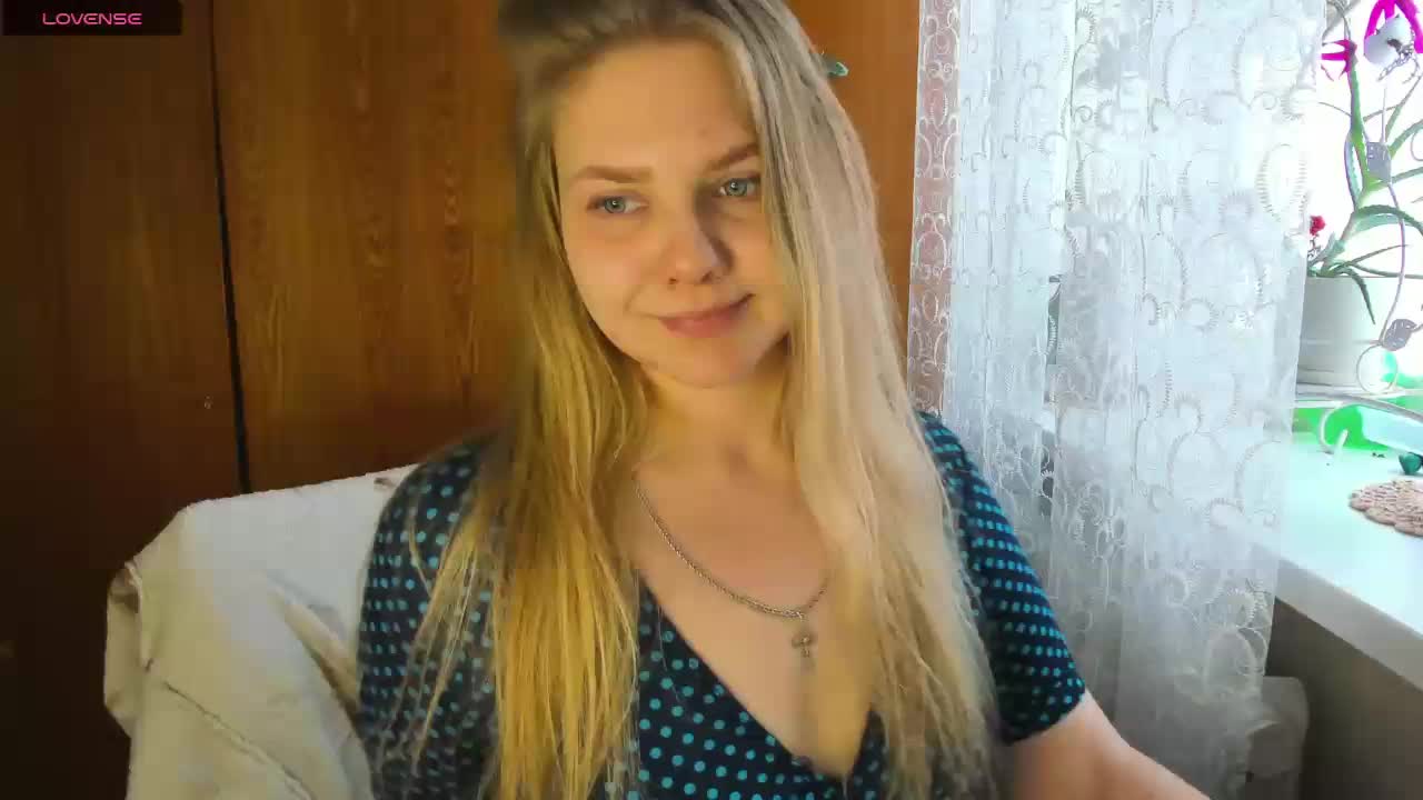 Emma-Frizea Live Sex December 17, 2025