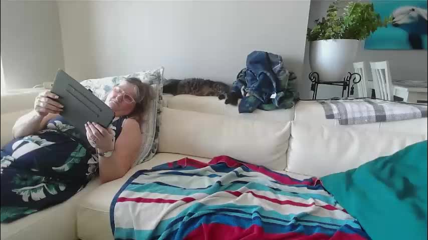 smallpenisbigtongue Live Sex December 17, 2025