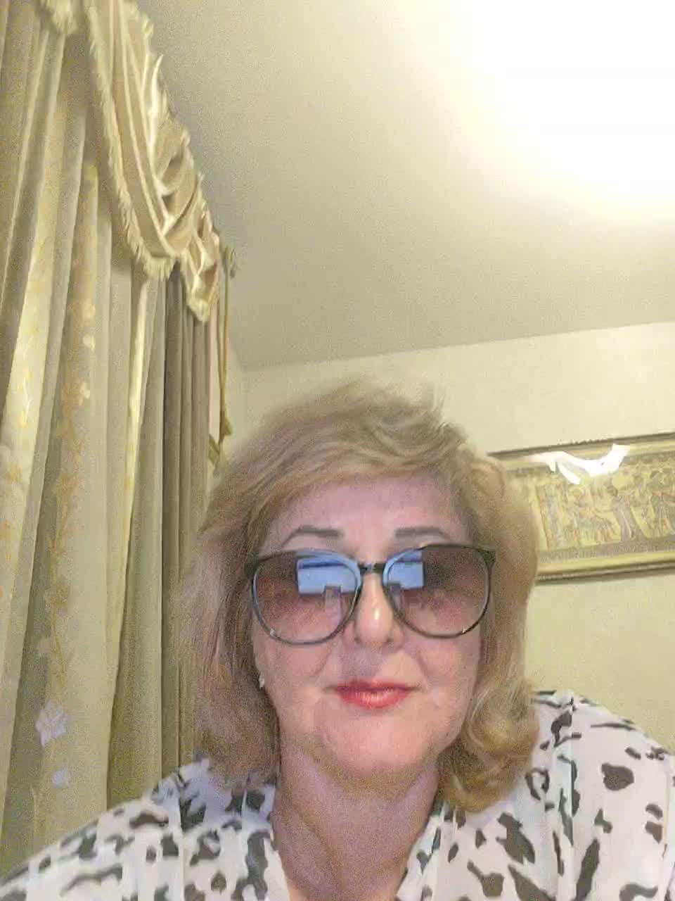 KarinkaSweet Live Sex December 13, 2025