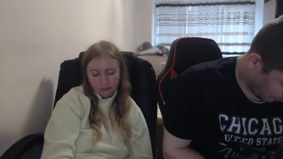 jenisandpeter Live Sex December 17, 2025