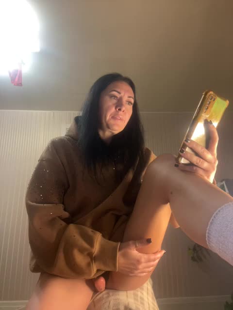 Karolina_Milf Live Sex December 13, 2025