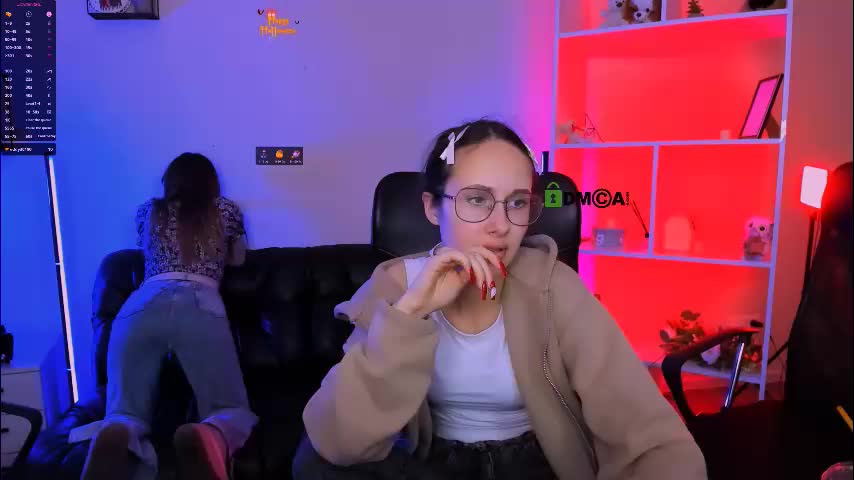 mona_cloud Live Sex December 15, 2025