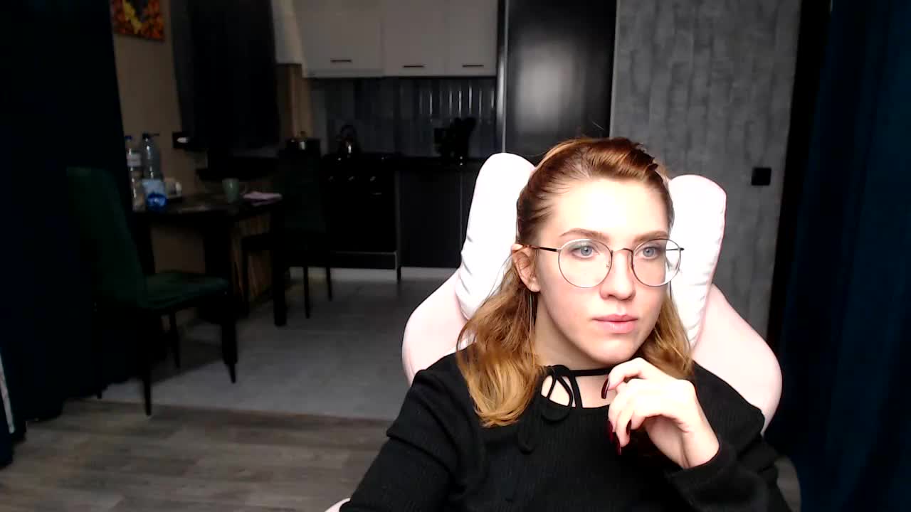 Regimasmile Live Sex December 13, 2025