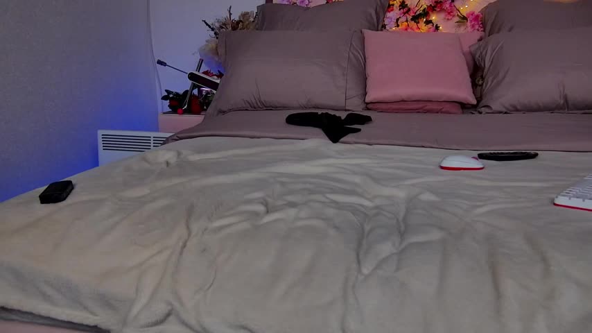 Cosmic_Sia Live Sex December 14, 2025