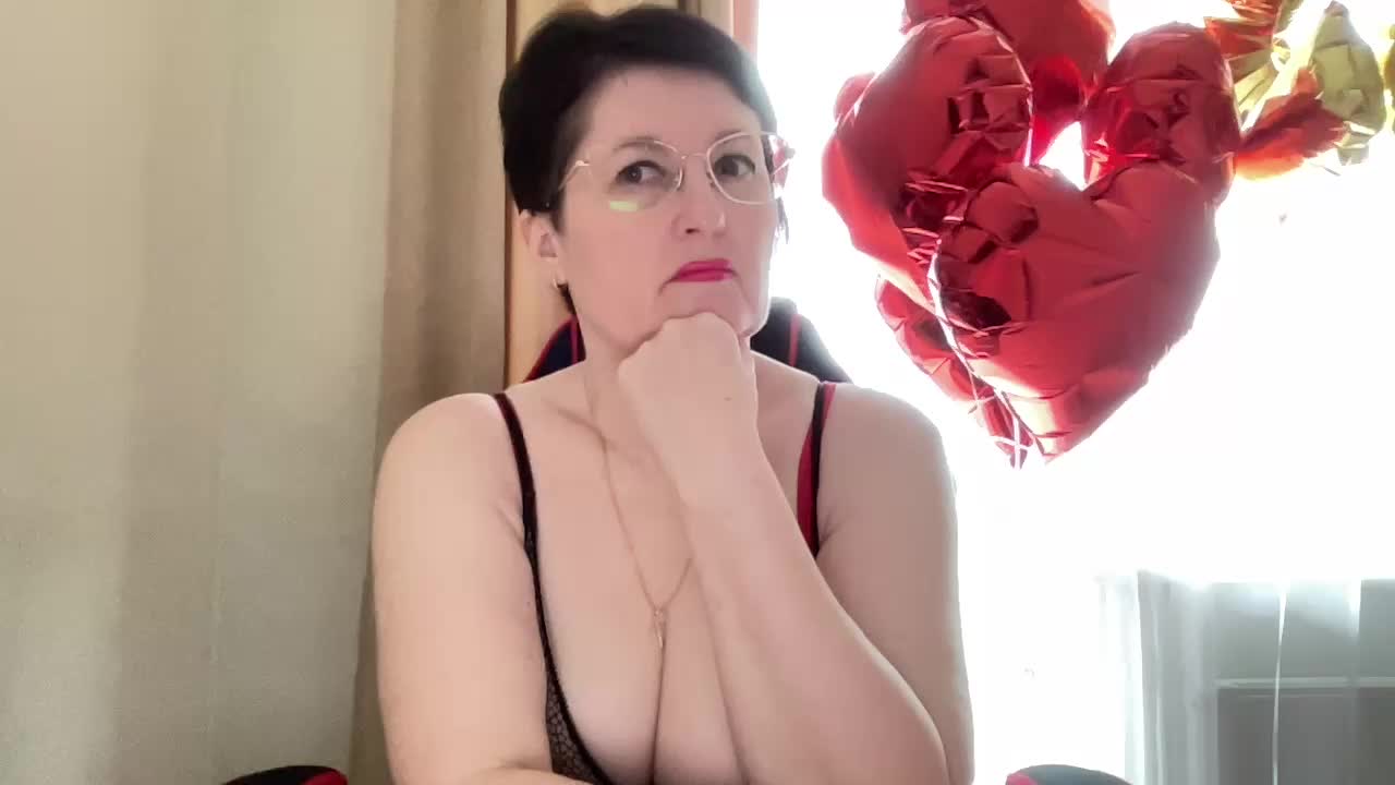 HotMilfPussy Live Sex December 17, 2025