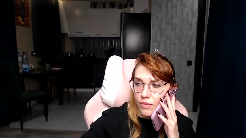 Reginasmilee Live Sex December 17, 2025