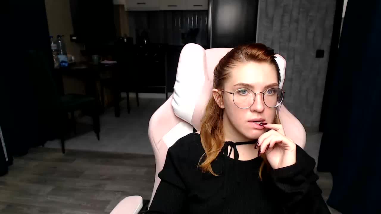 Regimasmile Live Sex December 13, 2025