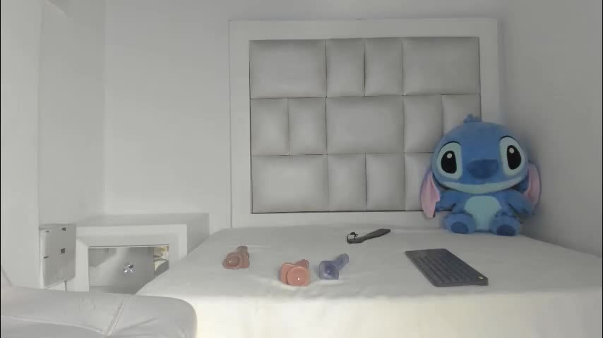 laura__js_ Live Sex December 13, 2025