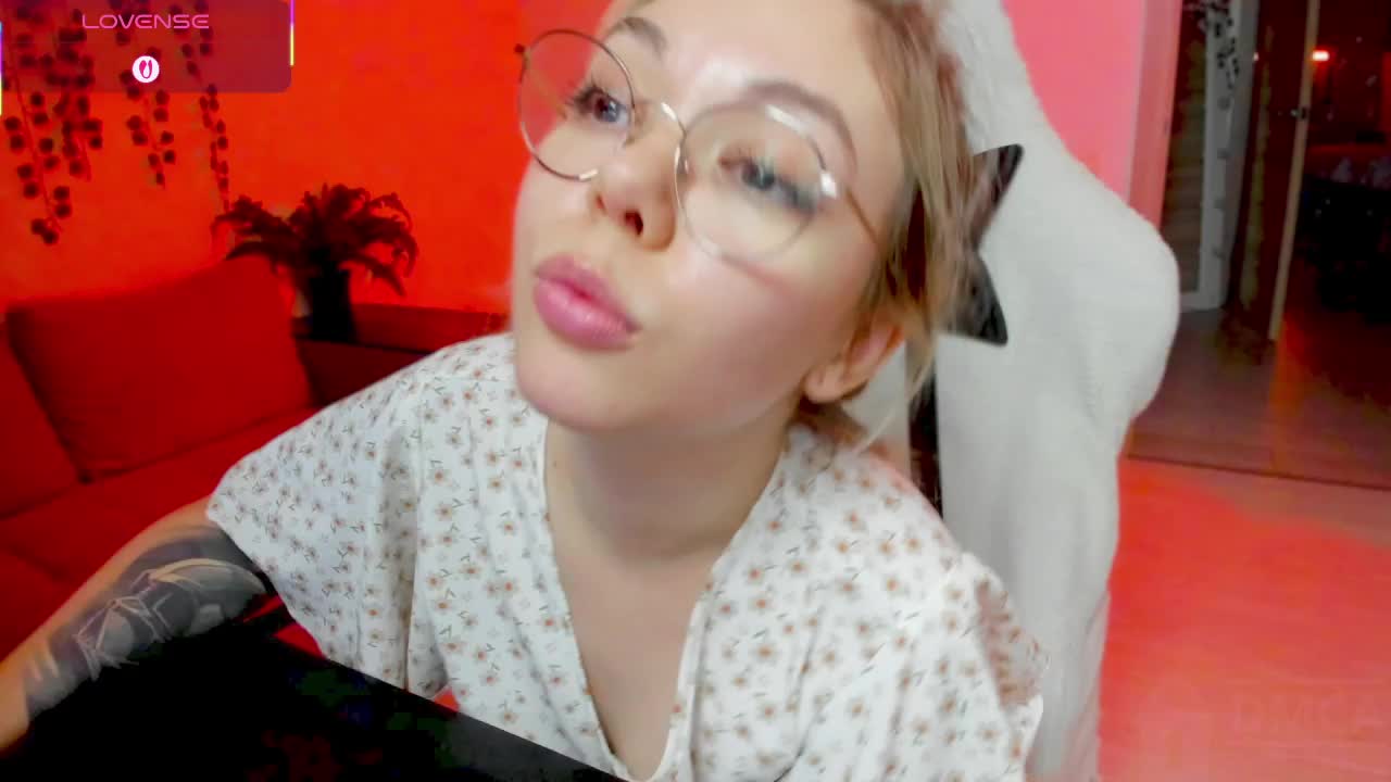 AnyaTaylorJoy_ Live Sex December 13, 2025