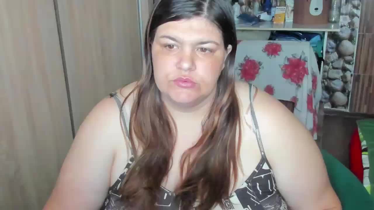 Ionysexylips69 Live Sex December 17, 2025