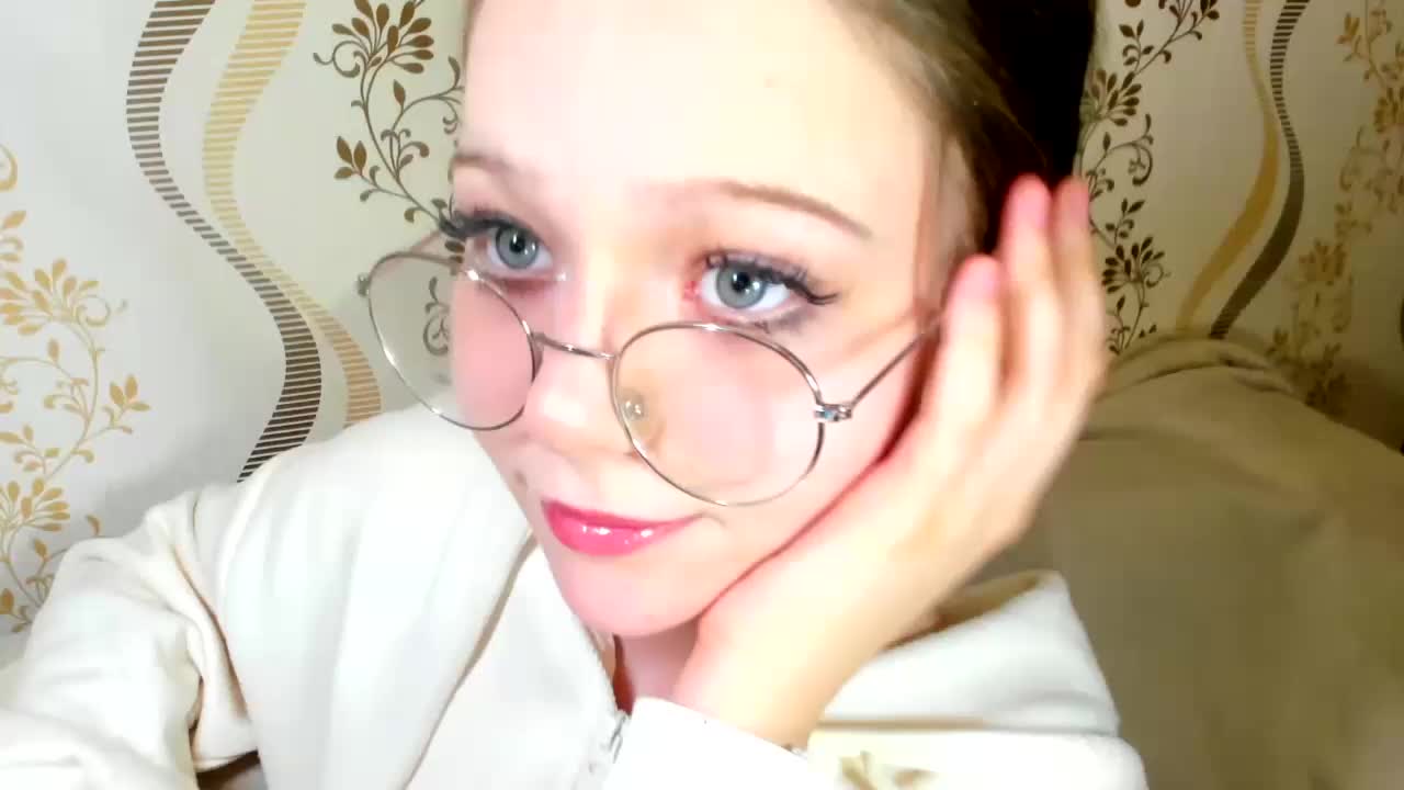 MelMooon Live Sex December 13, 2025