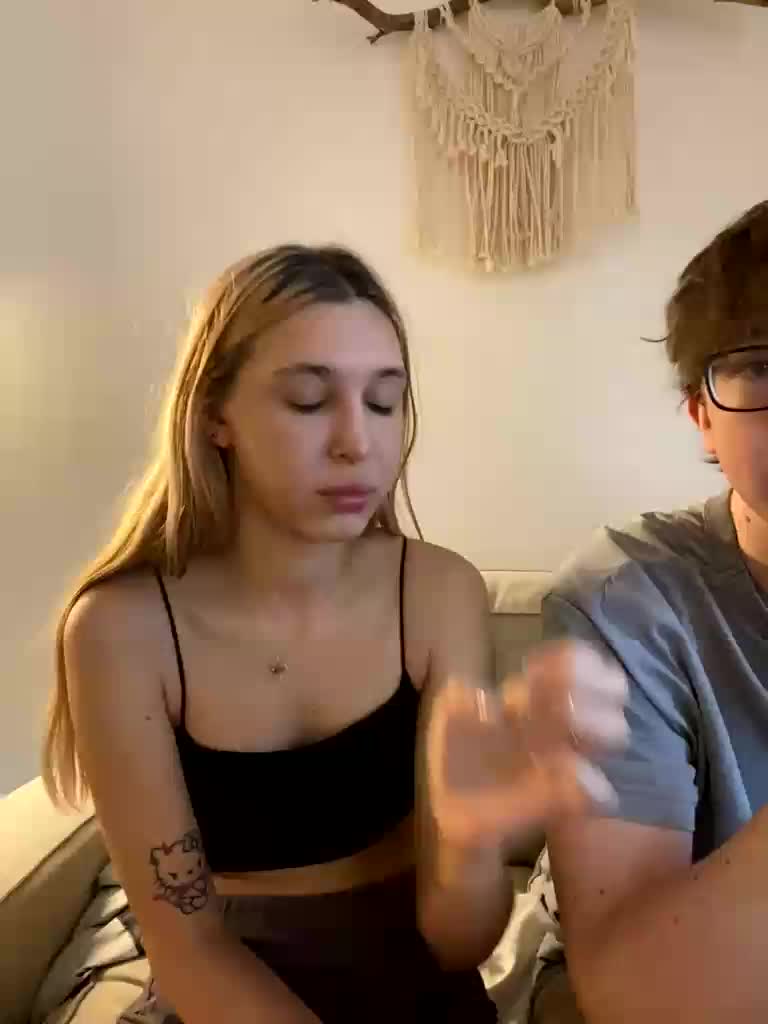 lina_wap Live Sex December 19, 2025